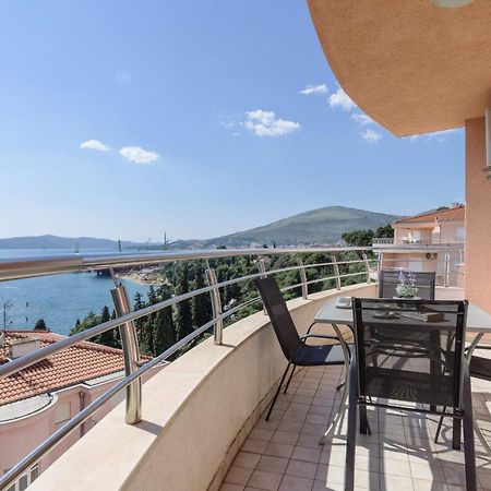 Apartment Marijana Trogir Buitenkant foto