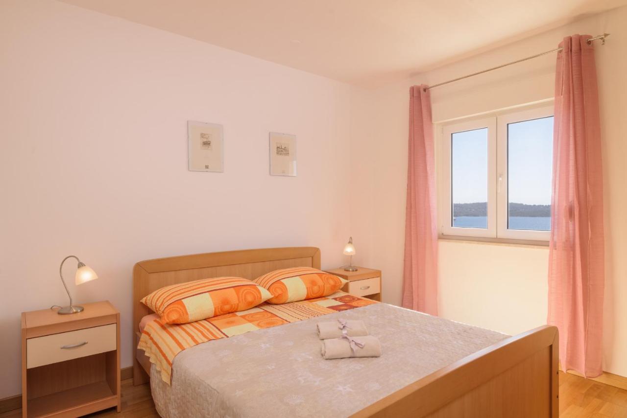 Apartment Marijana Trogir Buitenkant foto